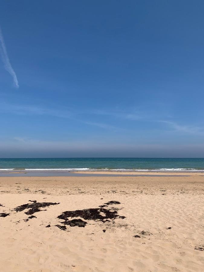 Gite "Au P'Tit Tourois" De Plain-Pied Tout Confort Avec Veranda Proche D'Omaha Beach Et De Bayeux Accueillant Les Animaux Экстерьер фото